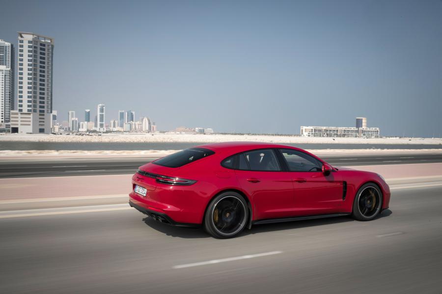  Porsche Panamera GTS (971) 2018 года  (WW) (фото 36 из 42)